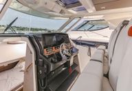 38′ 2019 LS Tiara Sport