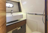 38′ 2019 LS Tiara Sport