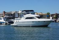 37′ 2003 Cruisers Yachts 3750 AC