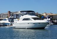 37′ 2003 Cruisers Yachts 3750 AC