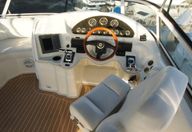 37′ 2003 Cruisers Yachts 3750 AC