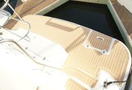 37′ 2003 Cruisers Yachts 3750 AC