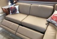 41′ 2006 Meridian 391 Sedan Bridge ‘Zeeker’