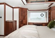 88′ 2019 Ocean Alexander Skylounge 88E21