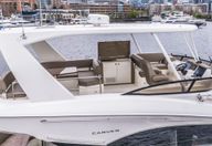 52′ 2019 C52 Carver Command Bridge