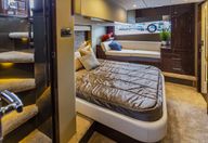 52′ 2019 C52 Carver Command Bridge