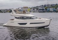 52′ 2019 C52 Carver Command Bridge