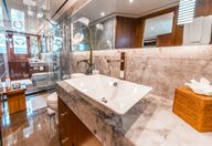 100′ 2018 Ocean Alexander