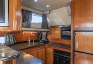 45′ 2005 Cruisers Yachts 455 Express Motoryacht
