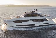 90 Revolution 2020 Ocean Alexander 90R03