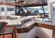 90 Revolution 2020 Ocean Alexander 90R03