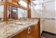 61′ 2004 Ocean Alexander ‘Days Off’