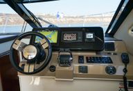 37′ 2016 Carver Coupe ‘Sails Office’