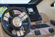 37′ 2016 Carver Coupe ‘Sails Office’