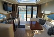 37′ 2016 Carver Coupe ‘Sails Office’