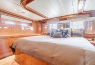 70′ 2003 Johnson Motoryacht