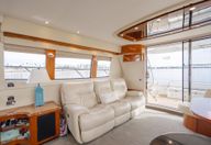 56′ 2004 Carver Voyager