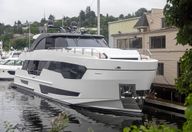28 Revolution 2021 Ocean Alexander 28R08