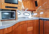 44′ 2010 Regal 4460 Commodore