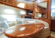 44′ 2010 Regal 4460 Commodore