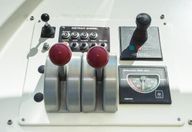 90′ 2001 Sovereign Pilothouse ‘One Shot’