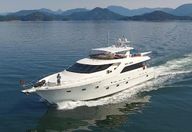 90′ 2001 Sovereign Pilothouse ‘One Shot’