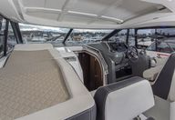 38′ 2018 Jeanneau Leader