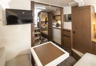 38′ 2018 Jeanneau Leader