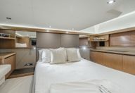 46′ 2018 Sea Ray Sundancer