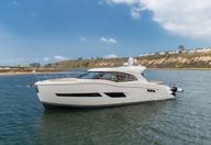 43′ 2018 Carver