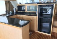 56′ 1999 Navigator