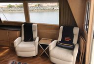 56′ 1999 Navigator