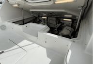 38′ 2003 Tiara