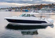 2022 Tiara Yachts 43LE