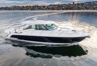 2022 Tiara Yachts 43LE