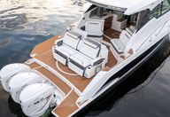 2022 Tiara Yachts 43LE