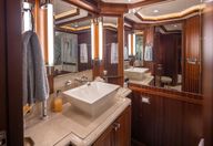 85′ 2012 Ocean Alexander