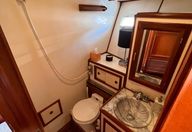 52′ 1986 Hershine