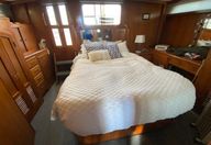 52′ 1986 Hershine