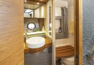 44′ 2019 Tiara