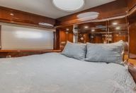59′ 2004 Marquis