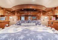59′ 2004 Marquis