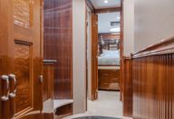 59′ 2004 Marquis