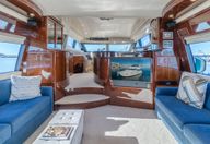59′ 2004 Marquis