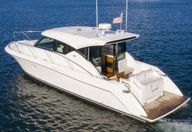 39′ 2016 Tiara