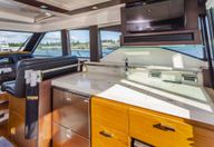 39′ 2016 Tiara