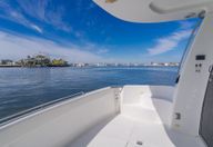 57′ 2002 Carver