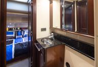 52′ 2005 Sea Ray