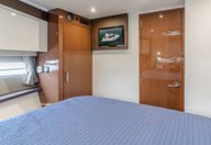 37′ 2016 Carver