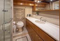 68′ 2002 West Bay